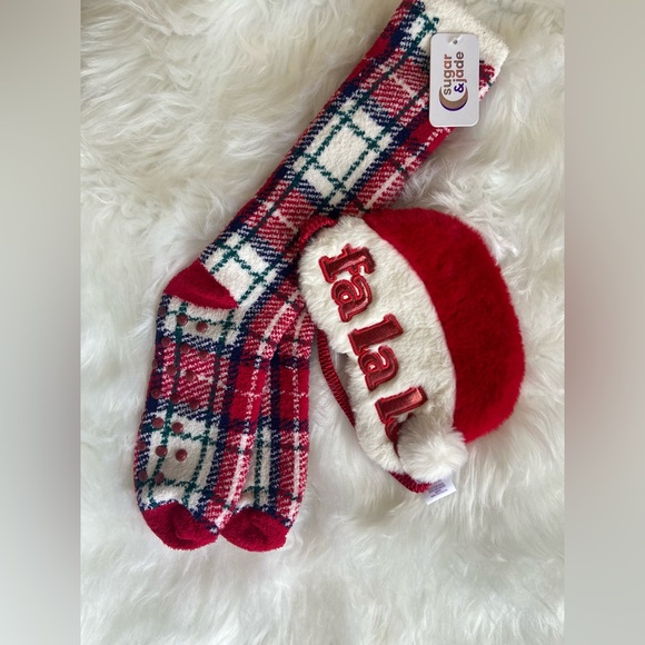 Christmas Sleep Mask Fa La La & Plaid Cozy Non-Slip Socks Set NWT - Picture 3 of 9